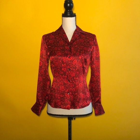 LOFT Tops - 🆕 Ann Taylor LOFT red rose print silk blouse